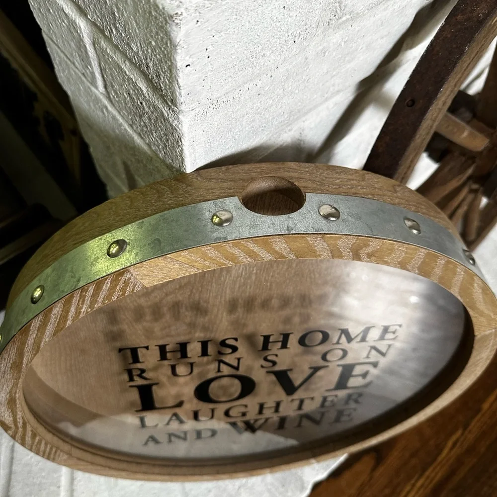 Wooden wine barrel look cork holder